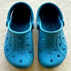 Crocs size 9c